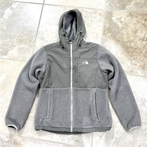 Womens North Face Denali jacket with hoodie